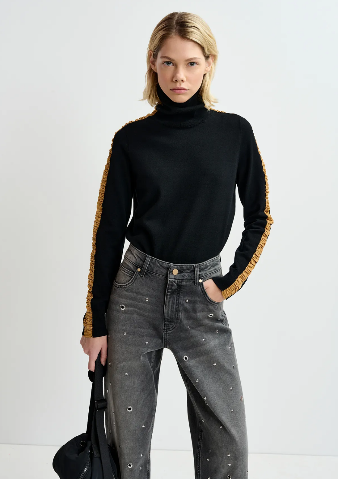 Gertini Bi Colour Turtle Neck